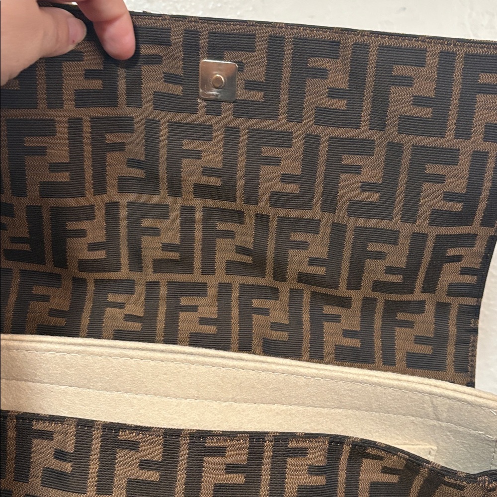 Fendi Zucca Mia Chain - Picture 7 of 9